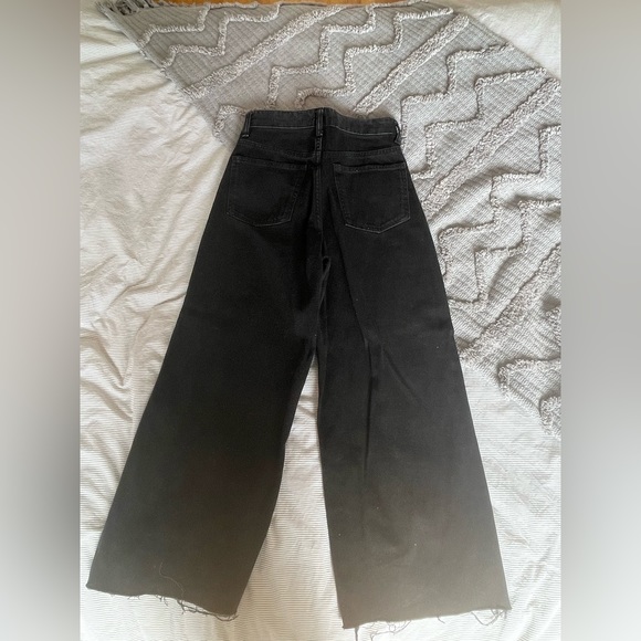 Zara trf wide leg black jeans. Size 02 - Picture 3 of 4
